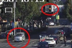 江西铅山交警回应将红绿灯变红灯了，绿灯突然变红灯没有黄灯算闯红灯吗