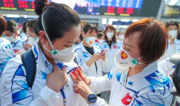 15省份38000多名医务人员驰援上海（全国有多少医护人员）